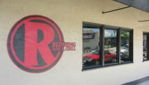 Redwing Bar & Grill